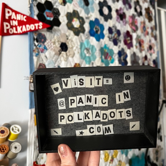 Zipper Pouch - Reusable Shopping Bag Upcycled! - Picture 11 of 13